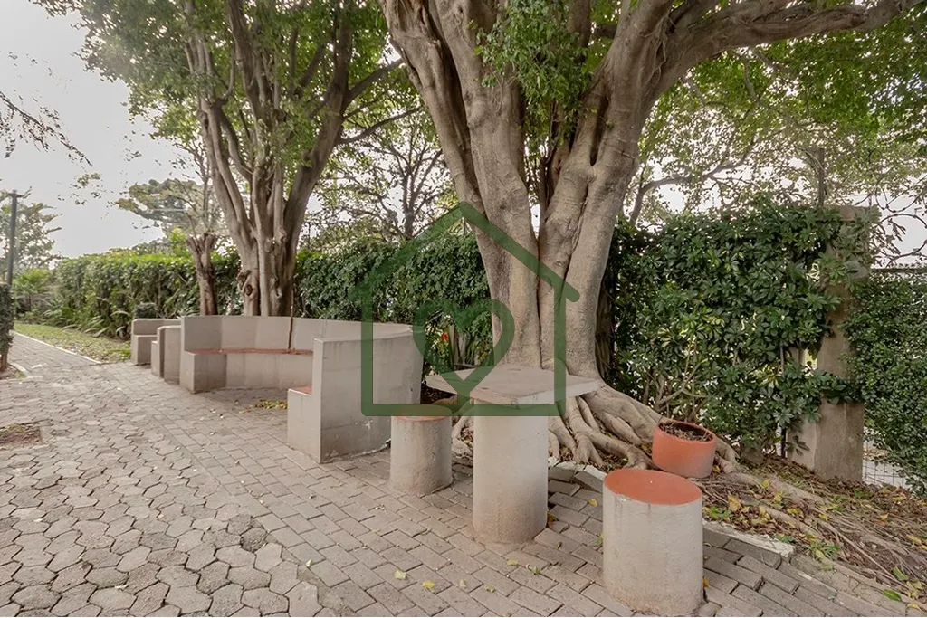 Imagem Apartamento com 2 quartos, à venda bairro Partenon. No bairro Partenon, conhecido por sua atmosfera...