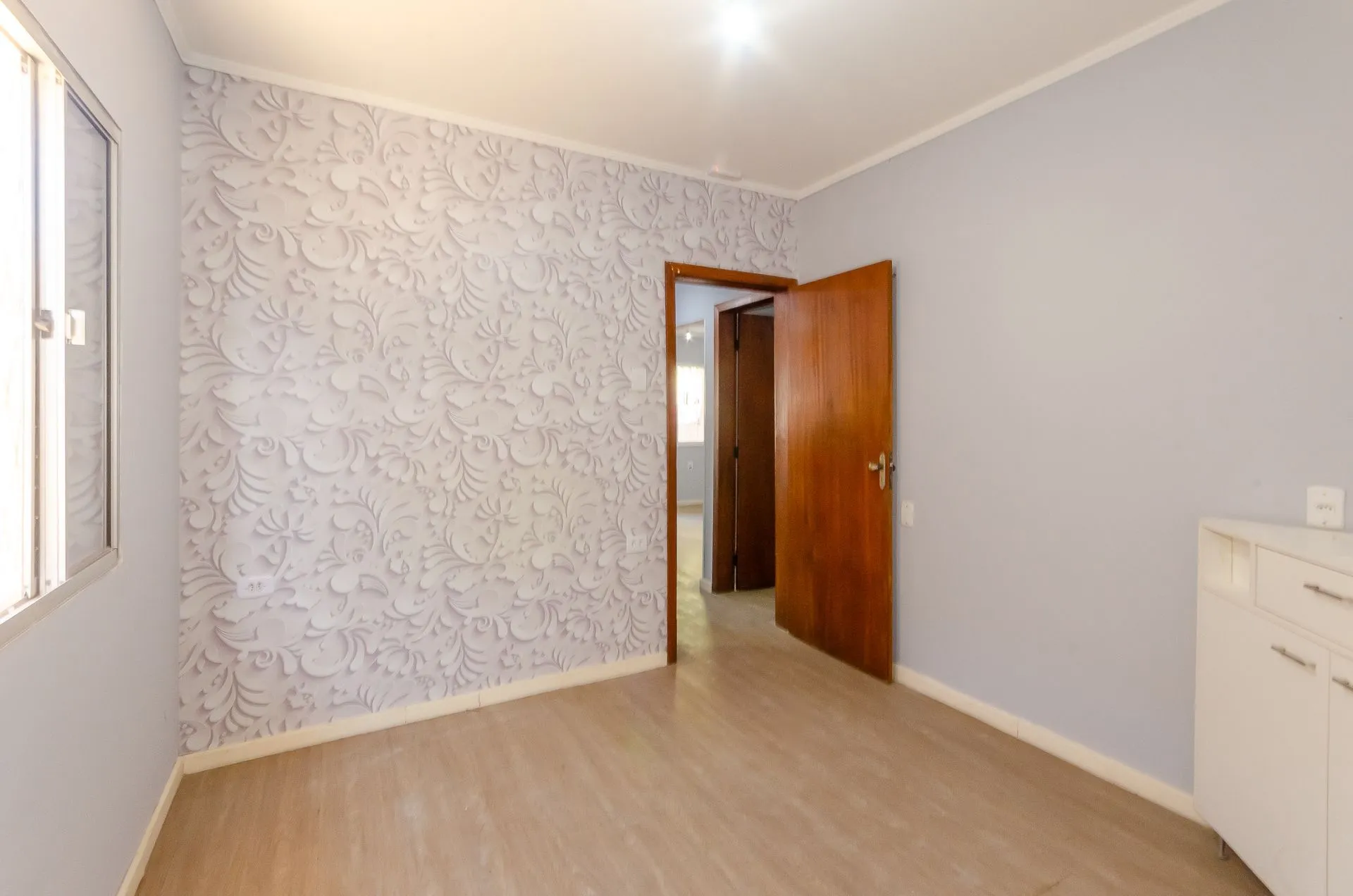 Imagem Casa a venda no bairro São José com 3 dormitórios e amplo pátio