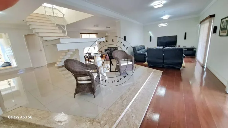 Imagem Casa à venda em Campinas, Parque Taquaral, com 4 suítes, área gourmet, piscina, 1260m2!