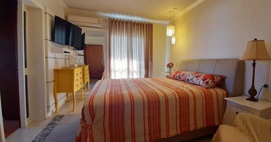 Imagem Cobertura para Venda - 252.17m², 2 dormitórios, sendo 1 suites, 2 vagas - Pátria Nova