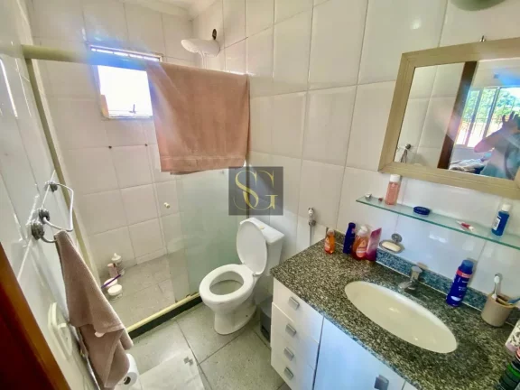 Imagem Casa para Venda em Teresópolis, Araras, 3 dormitórios, 2 suítes, 3 banheiros, 2 vagas
