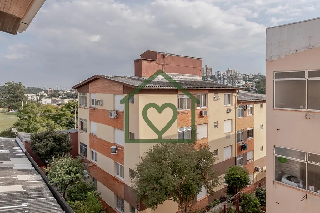 Imagem Descubra seu novo lar em Porto Alegre! Apresentamos um encantador apartamento à venda, localizado n...