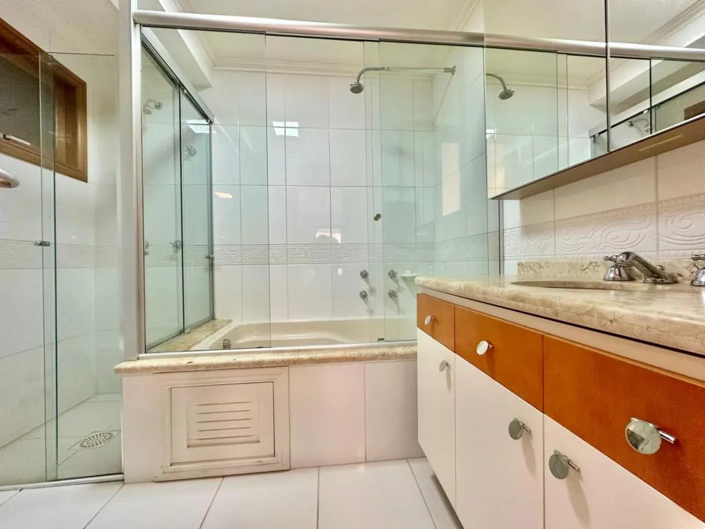 Apartamento 3 Dormitórios - Bairro Centro