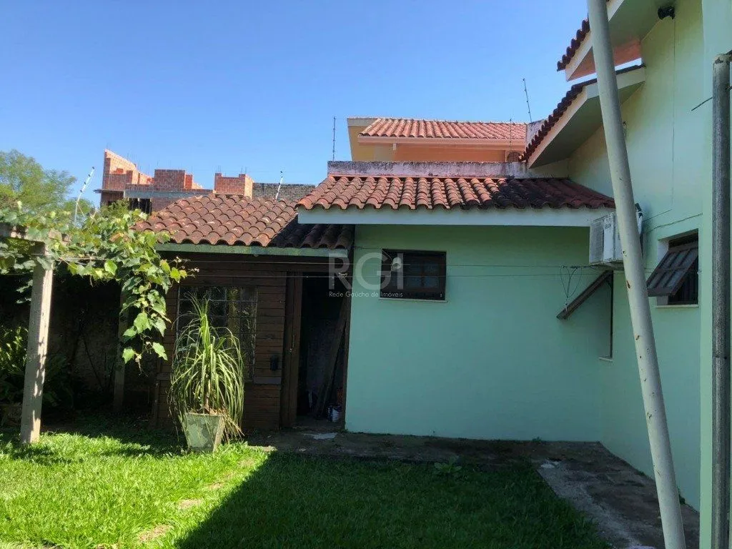 Imagem Casa para Venda - 180.19m², 3 dormitórios, sendo 1 suites, 2 vagas - Camobi