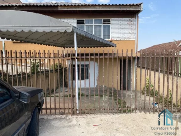 Imagem (PERMUTA) Casa térrea, 03 quartos c/suíte, parte podendo ser utilizado como Barracão, no Capão Raso em Curitiba PR