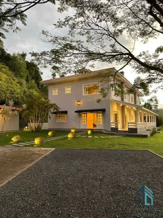 Imagem Exclusiva Casa de Campo de Alto Padrão, de Campo de Alto, Nova Trento - SC