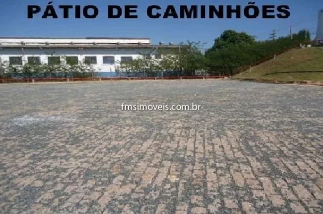 Imagem Galpão com 1200m² em Sorocaba/SP.