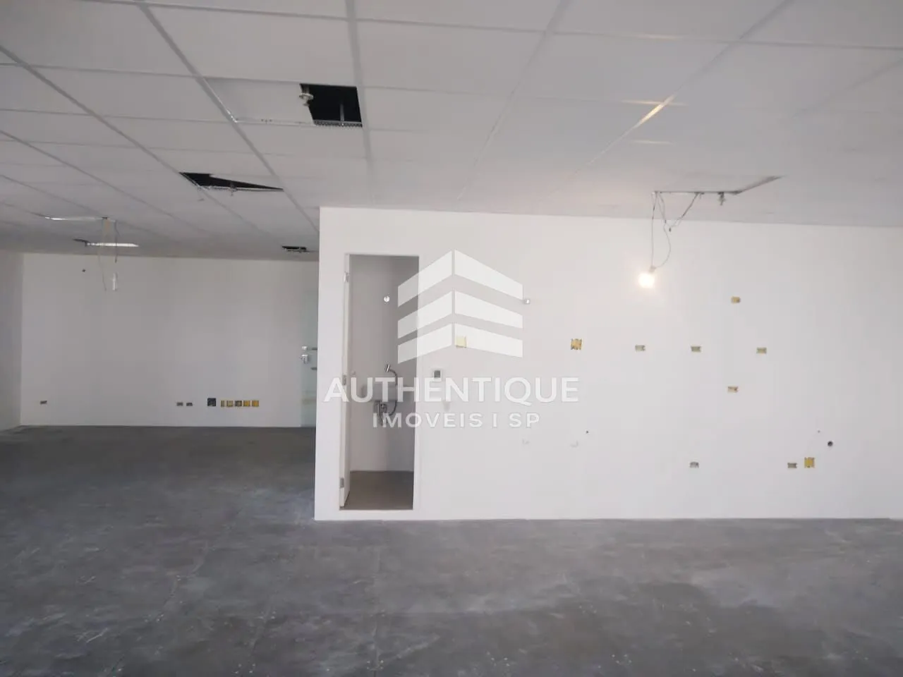 Imagem TORRE 2000 PINHEIROS - Sala Comercial em Pinheiros à venda