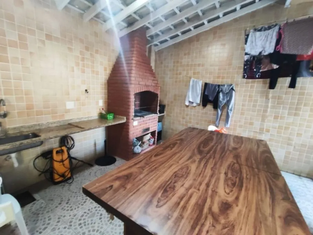 Imagem CASA COM 150,00 m² - GUILHERMINA - PRAIA GRANDE SP
