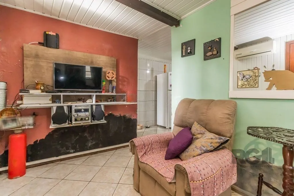 Imagem Casa de 4 dormitórios, no bairro Vila Jardim