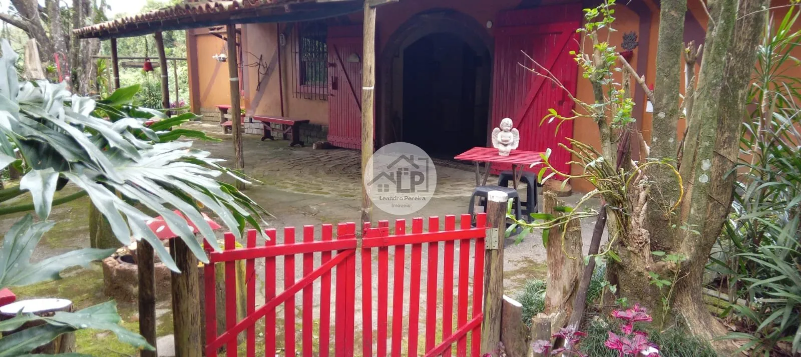 Imagem Hotel / Pousada / Chalé de 9 quartos, no bairro Parque São Vicente, em Petrópolis