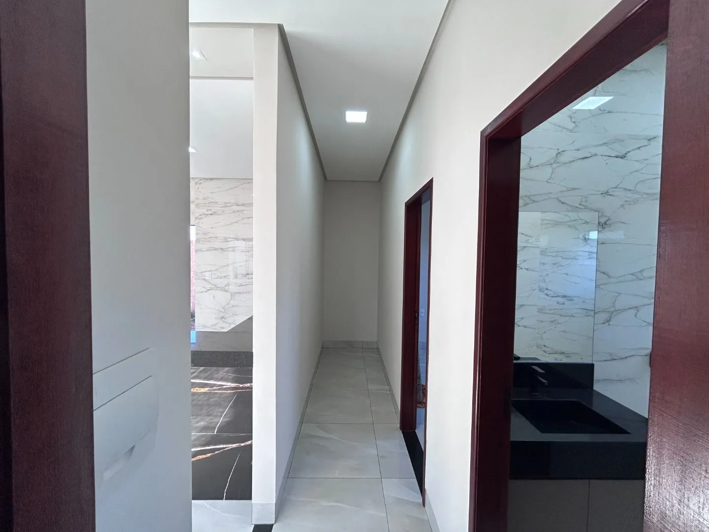 Imagem Casa com 2 dormitórios à venda, 100 m² por R$ 410.000,00 - Afonso Queiroz - Patos de Minas/MG