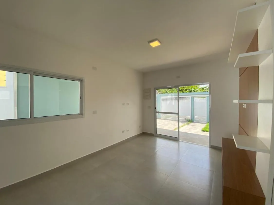 Imagem LINDA CASA COM PISCINA A VENDA NO JD SÃO FERNANDO