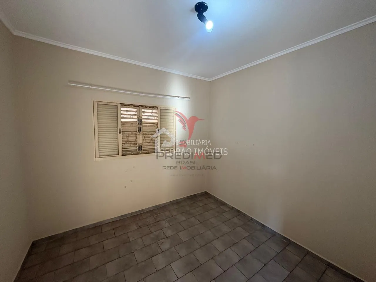 Imagem Sobrado de 2 quartos, 158m² no bairro Parque Residencial Elizabeth, em Lençóis Paulista