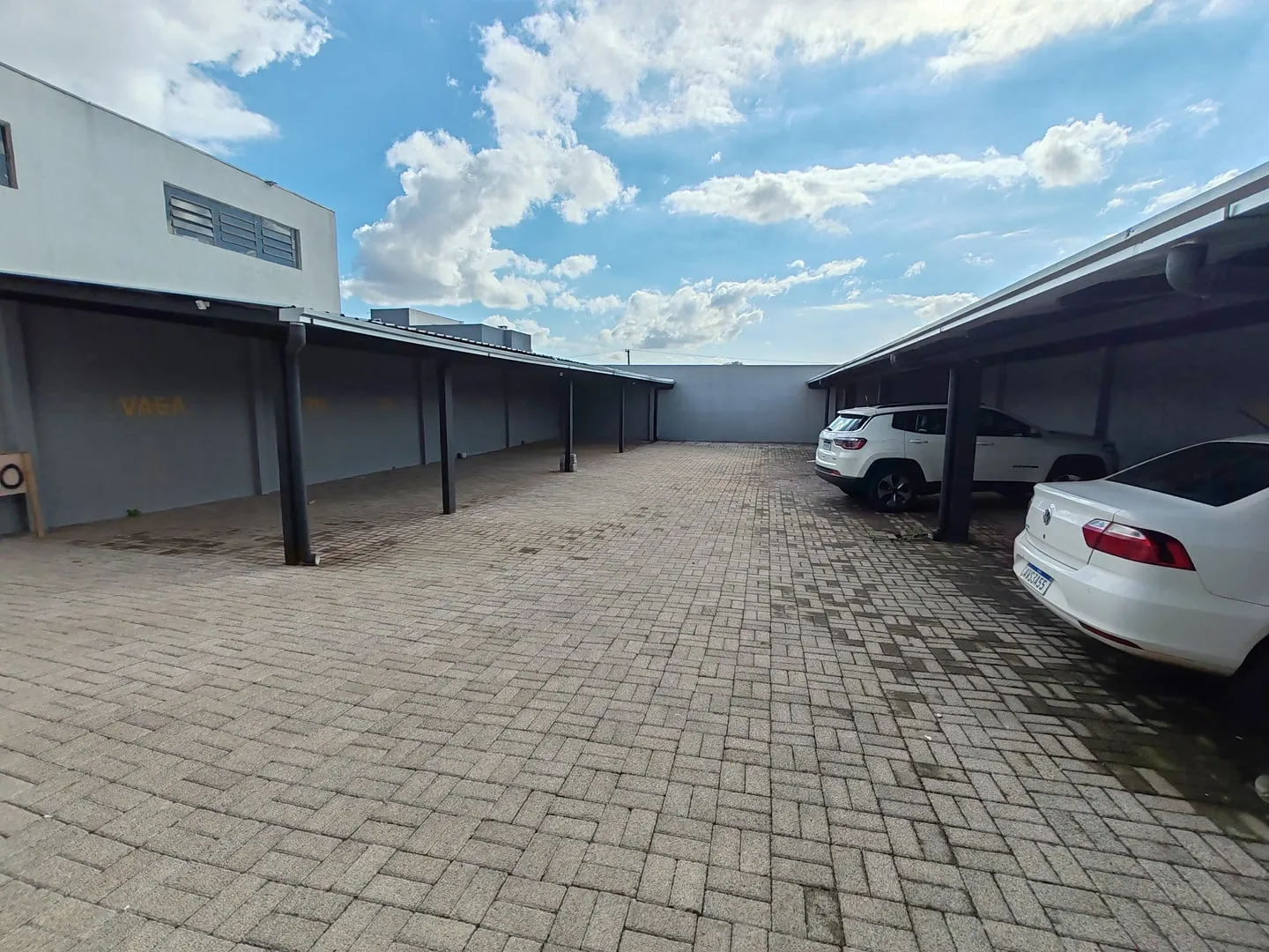 Imagem Apartamento à Venda com 2 dormitórios no Alto Alegre em Cascavel