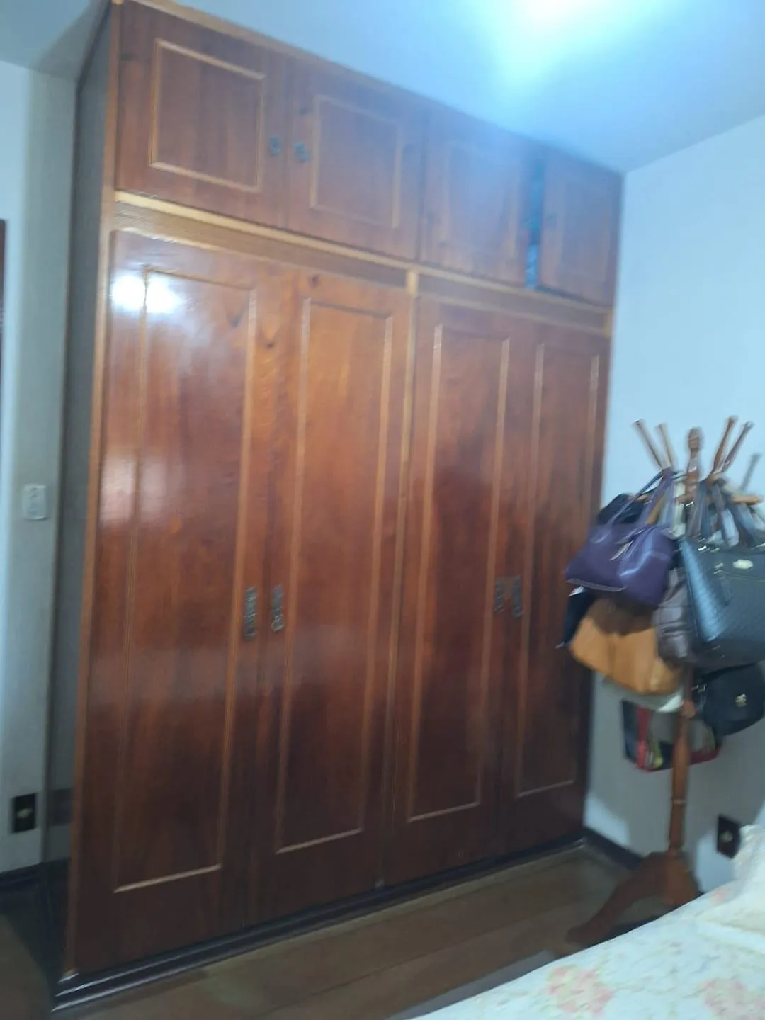 Foto do imóvel Imóvel Comercial e Residencial de Esquina no Bairro Crispim: Excelente Localização e Visibilidade para Comércio e Moradia