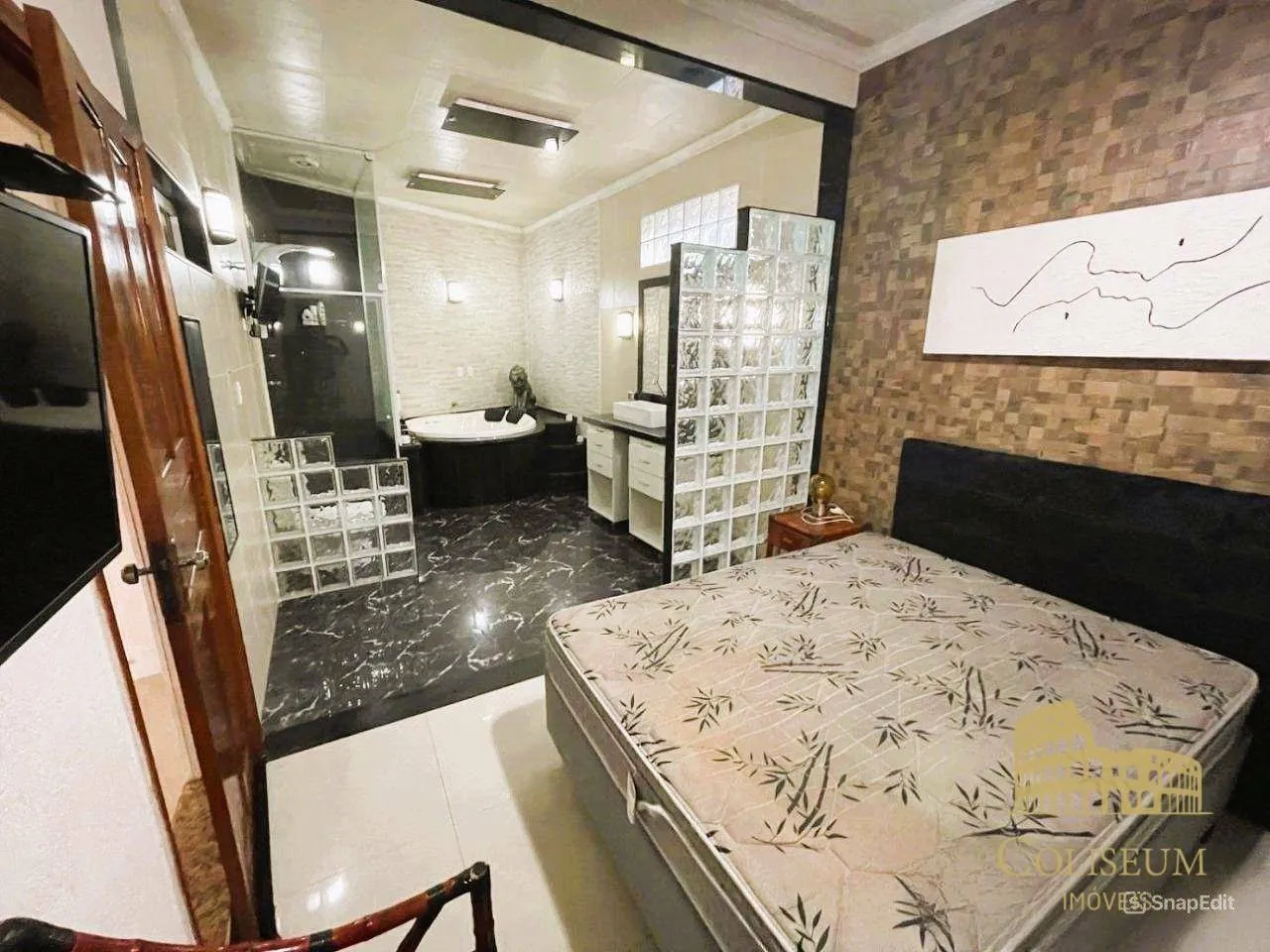 Imagem Casa com 3 Suítes e Piscina no Flórida