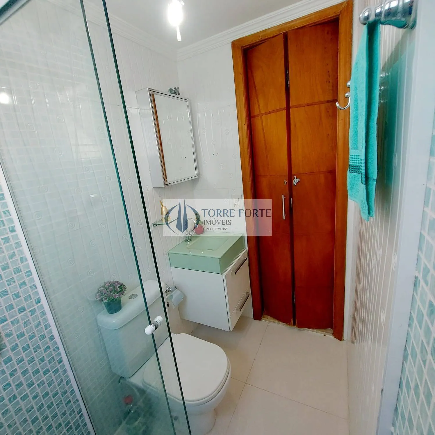 Imagem Apartamento Mobiliado com 2 Dormitórios e 1 Vaga na Vila Ema