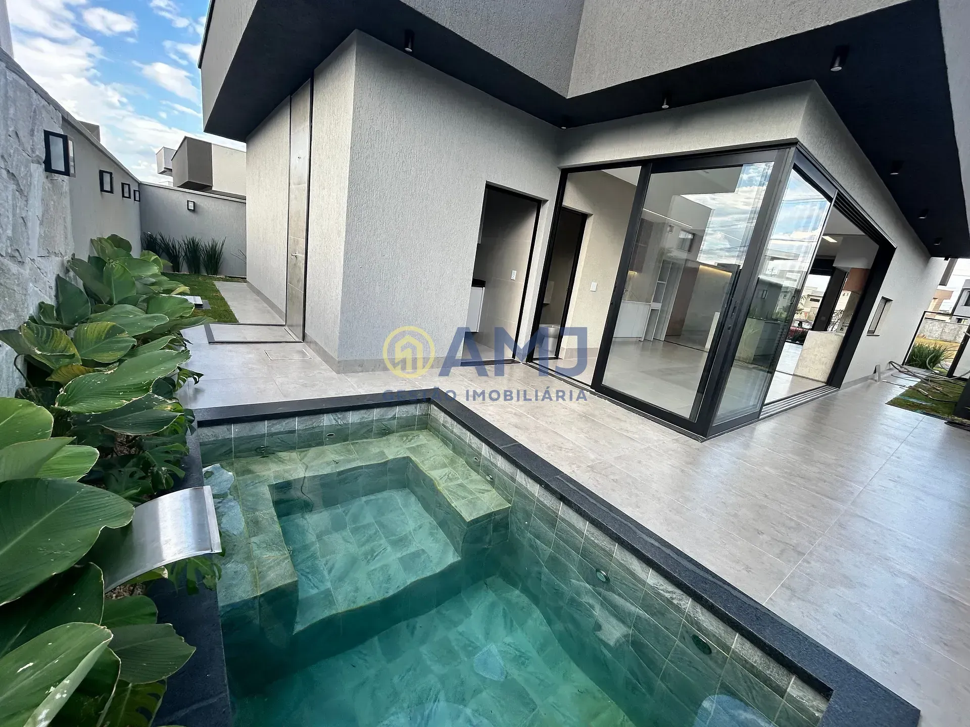 Imagem Casa à venda, Parqville Pinheiros, Aparecida de Goiânia, GO