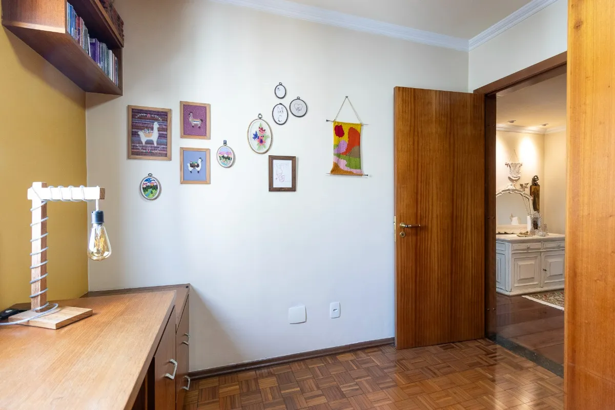 Imagem Apartamento para venda em Vila Bastos com 4 quartos, sendo 1 suíte, 142m2