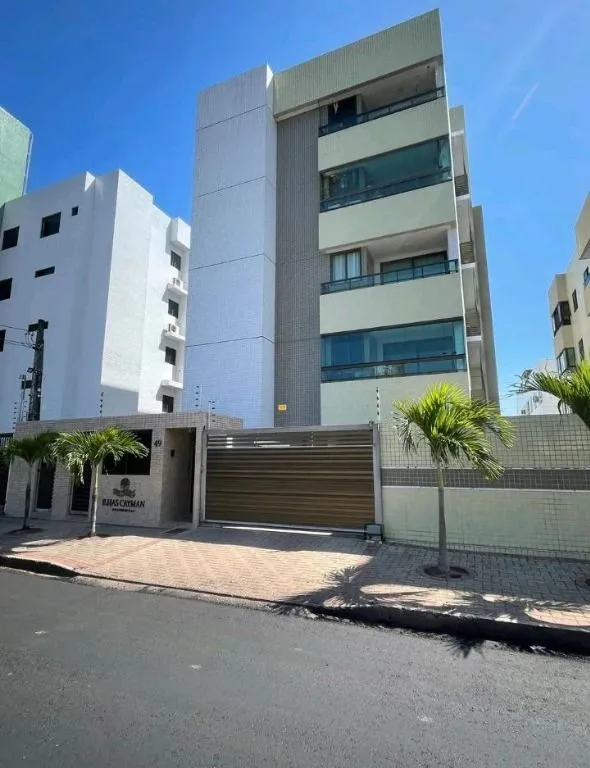 Foto do imóvel Apartamento com 3 quartos, suíte, elevador, piscina e 2 vagas em Intermares, próximo à Praça do Bela Vista.