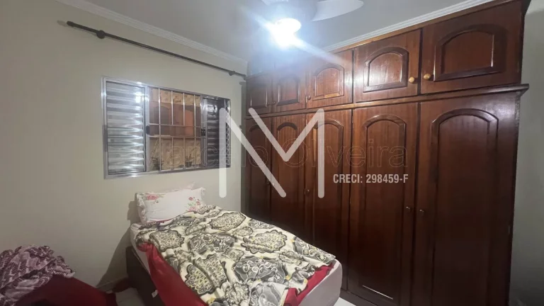 Imagem Casa à Venda 4 Quartos 1 Suíte 225m² - Bairro Monte Castelo