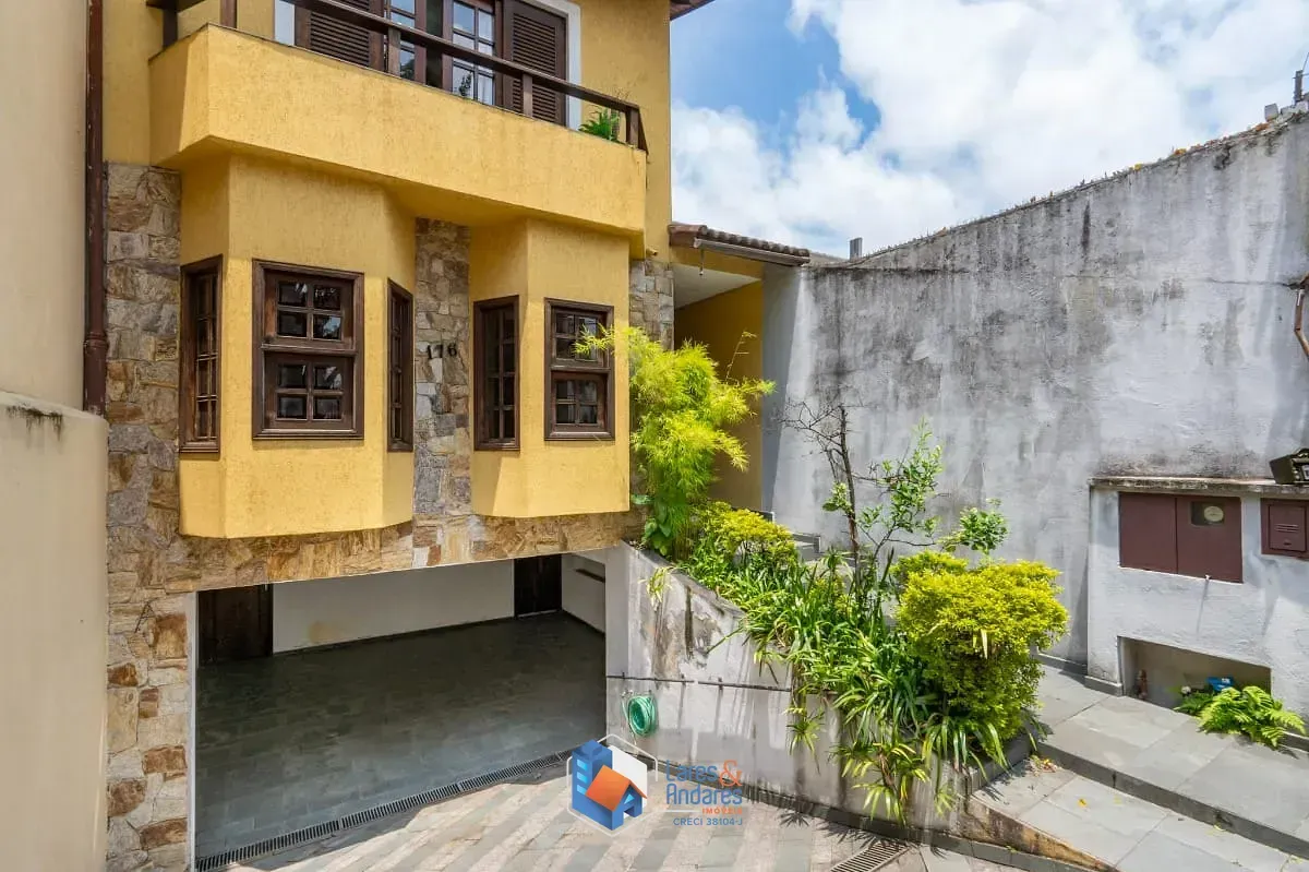 Imagem Sobrado para venda em Alto da Lapa com 3 quartos, sendo 1 suíte, 191m²