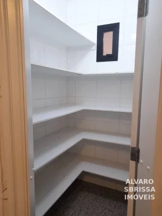 Imagem Apartamento com 4 vagas, 4 dormitórios sendo 2 suítes, todos com armários, portas balcões, venezianas automáticas e lindas vistas. 287m2. 1 por andar