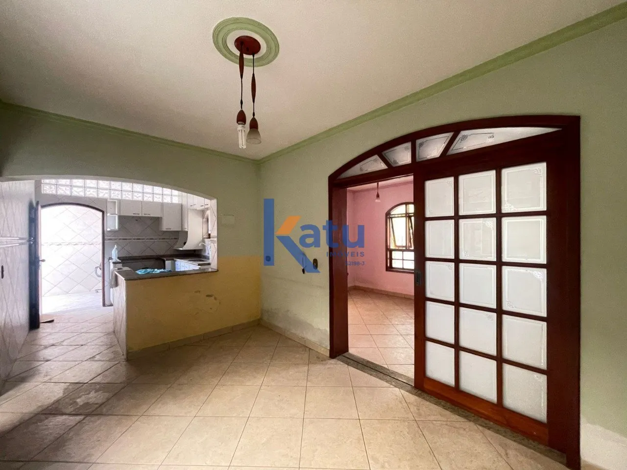 Imagem CASA TÉRREA PARA VENDA NO VILA RAMI - JUNDIAÍ/SP

A residência possui 183 m² de área construíd...