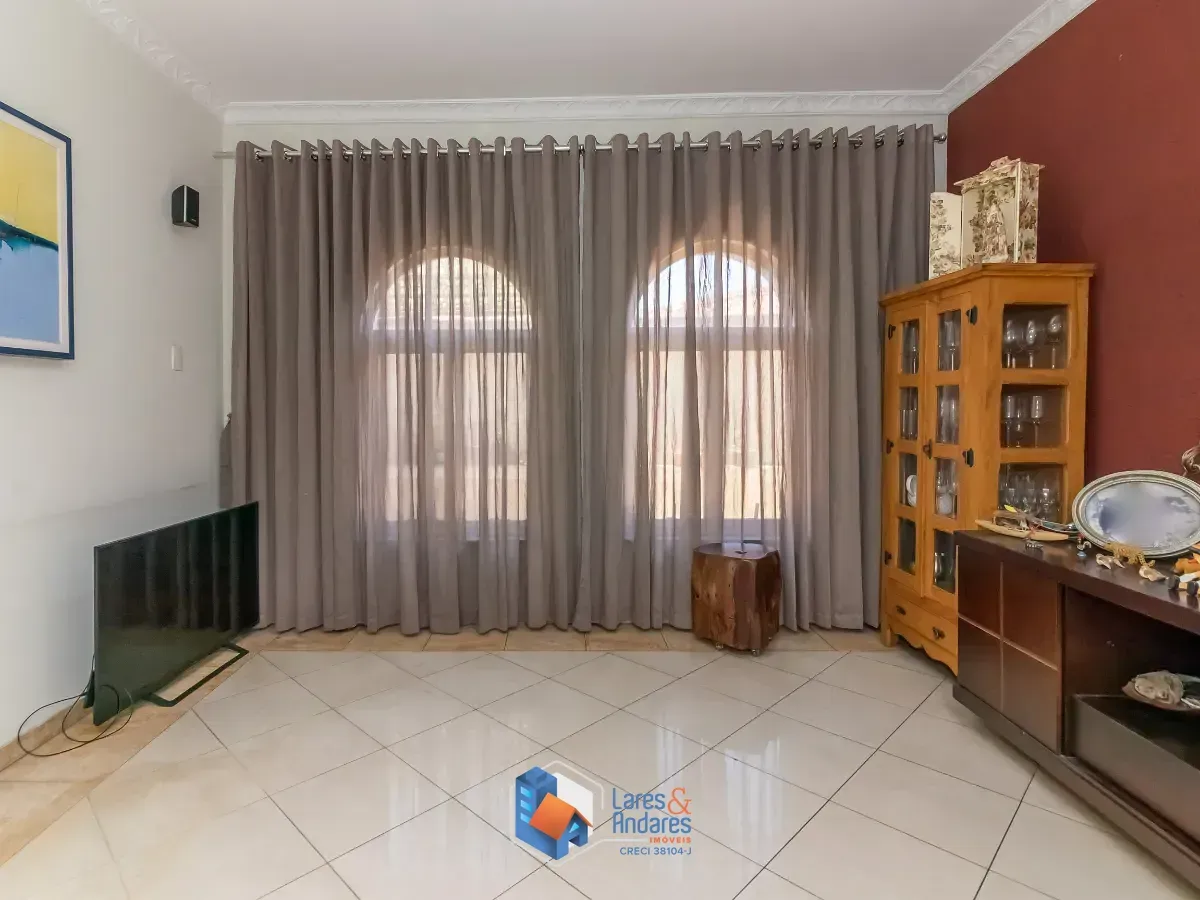 Imagem Casa para venda em Jardim São Paulo(Zona Norte) com 4 quartos, sendo 3 suítes, 315m²