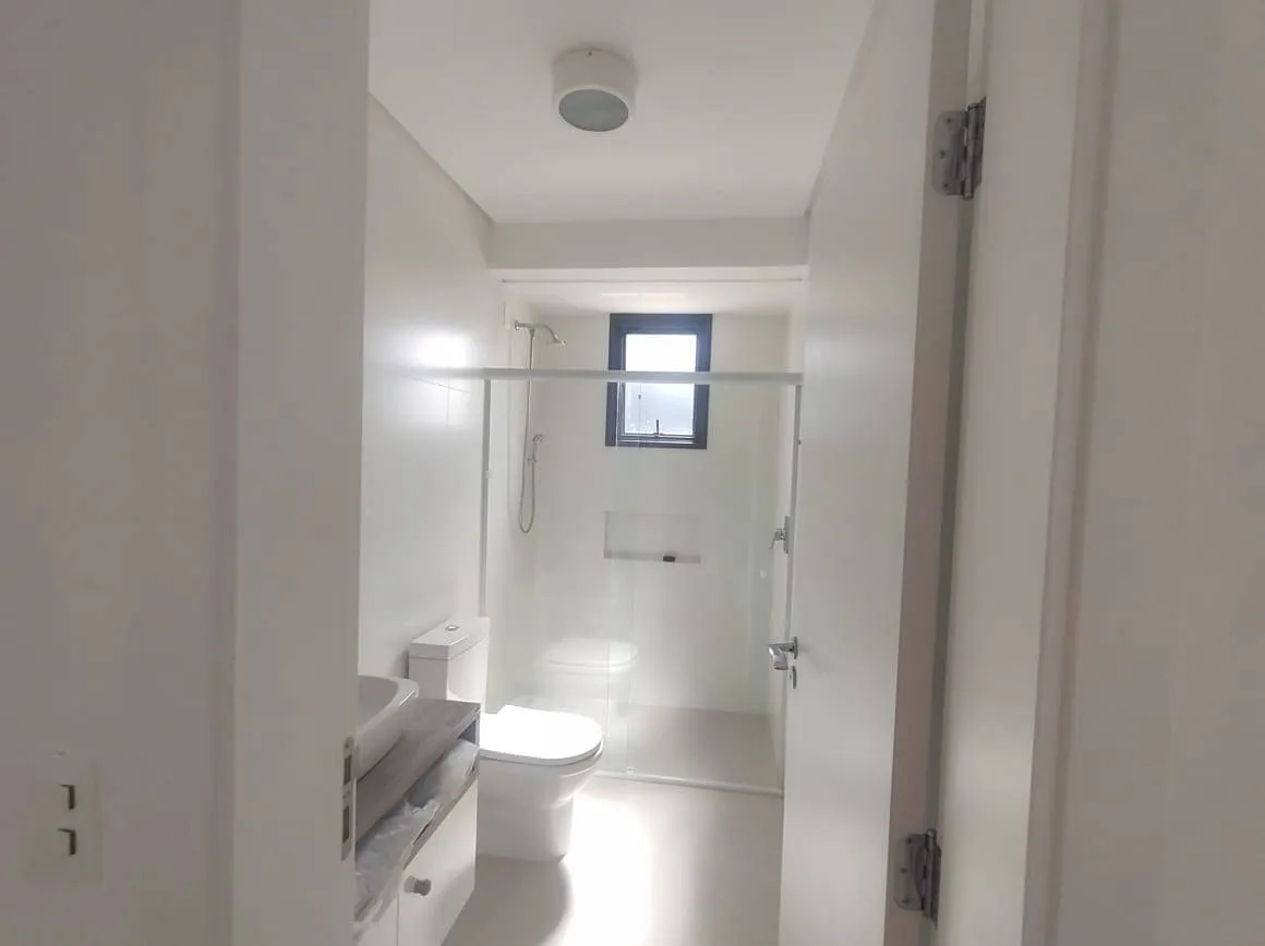 Imagem Apartamento duplex novo para temporada em Jurerê - vista para o mar