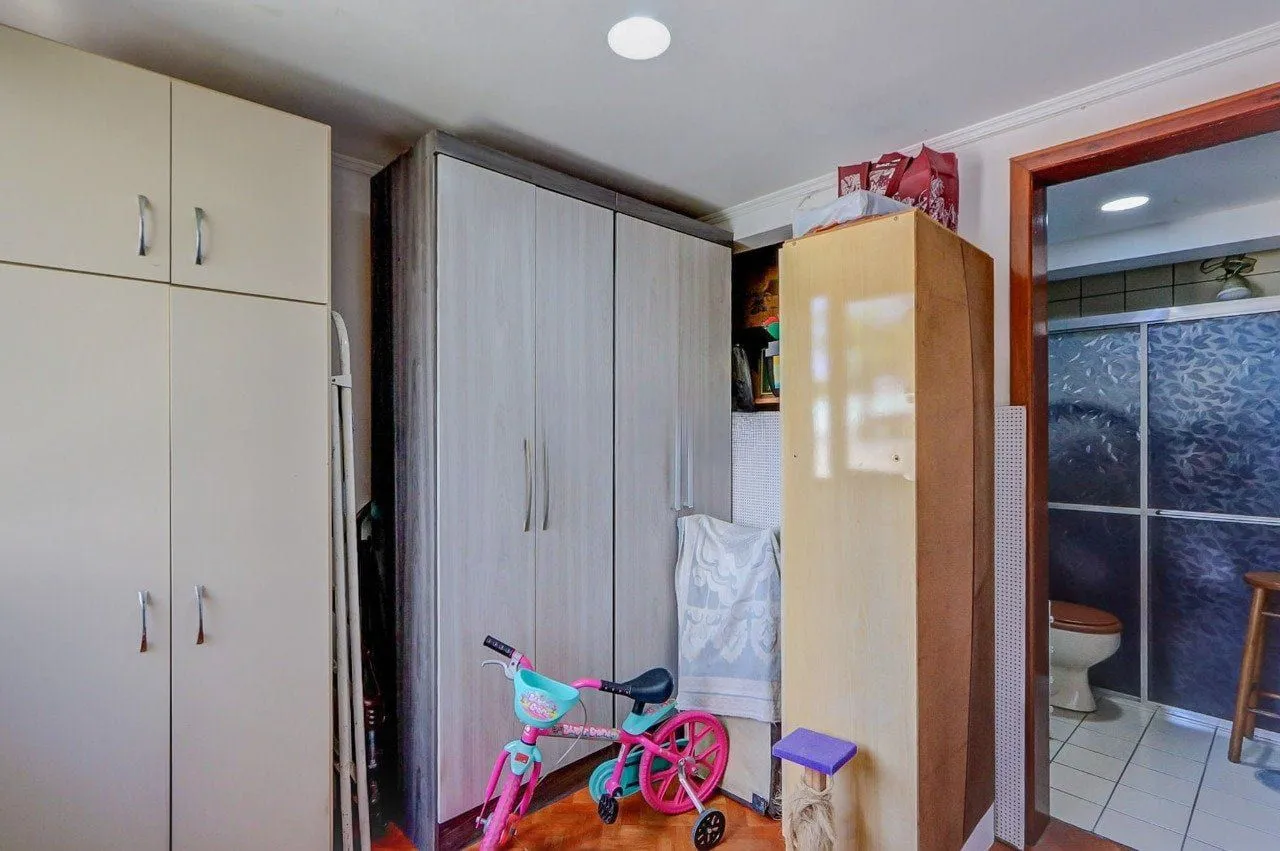 Imagem Apartamento de 3 Dormitórios com 104m² à Venda no Bairro Tristeza - Porto Alegre