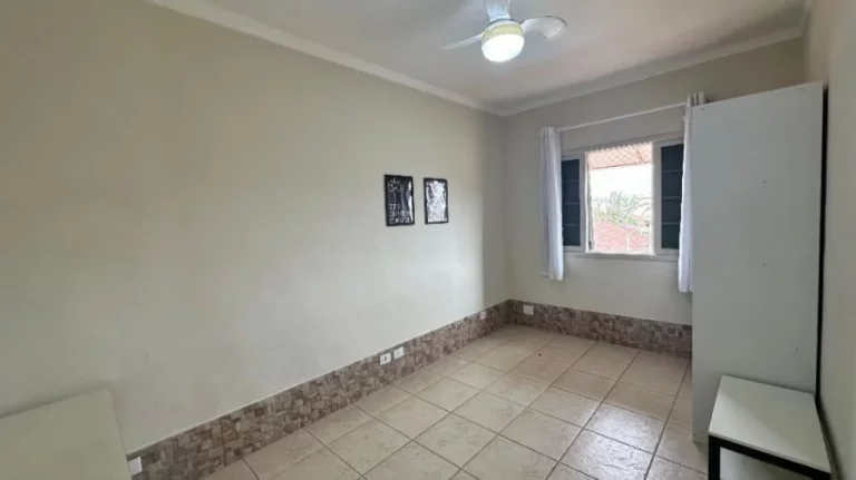 Imagem CASA COM 211 m² - REAL - PRAIA GRANDE SP