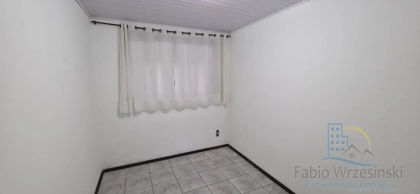 Imagem Casa Averbada à Venda no Bairro Itaum, 4 dormitórios