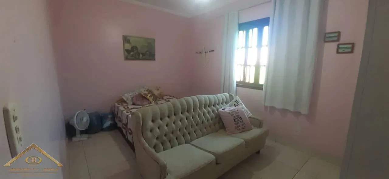 Imagem Casa em Condomínio para Venda em Cabo Frio / RJ no bairro Palmeiras