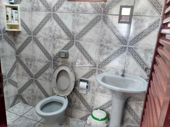 Imagem Casa à venda no bairro Conjunto Costa Telles I, Uberaba - 3 quartos e 4 vagas de garagem!