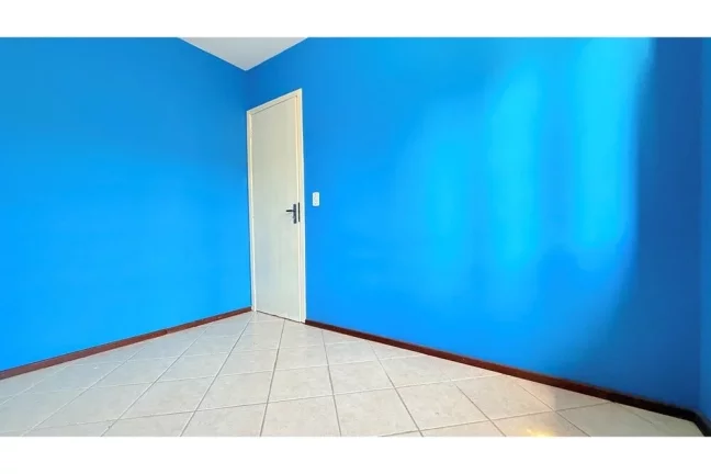 Imagem Casa em Condomínio para venda no bairro Vila Nova em Porto Alegre