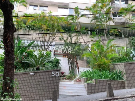 Imagem Apartamento de luxo à beira-mar no Leblon, RJ: 2 quartos, 1 suíte, 3 banheiros, 1 vaga - 96m² de pura elegância!