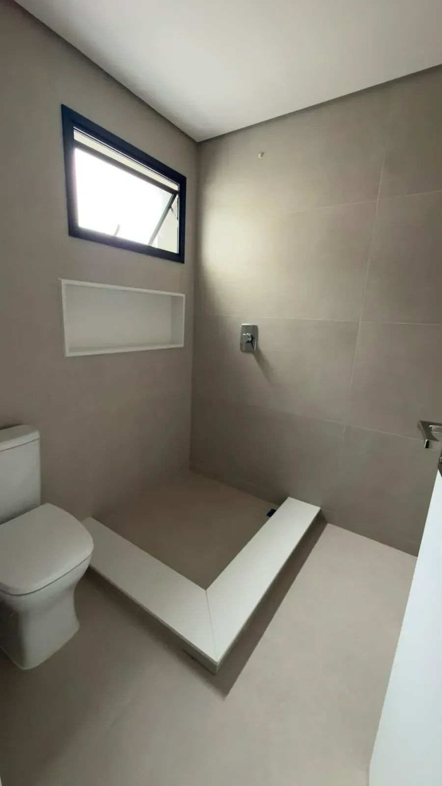 Imagem Casa de Condomínio com 3 Quartos à Venda, 150 m² em Santo Inácio - Curitiba
