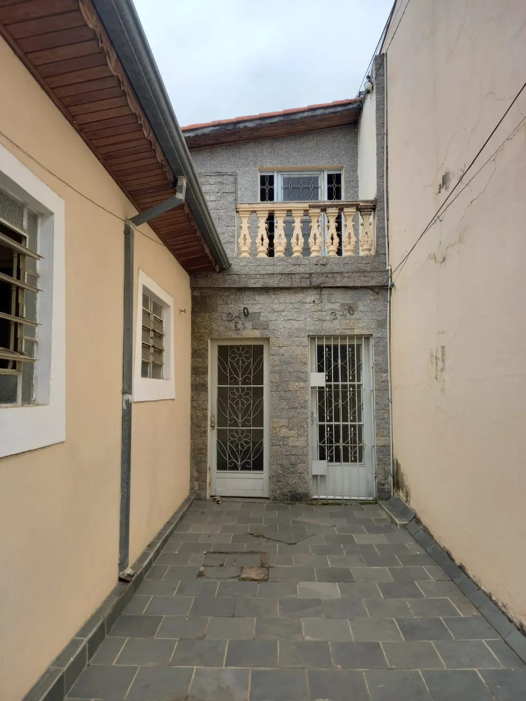 Imagem Casa à venda 7 Quartos, 4 Suites, 3 Vagas, 490M², Jardim Russi, Taubaté - SP