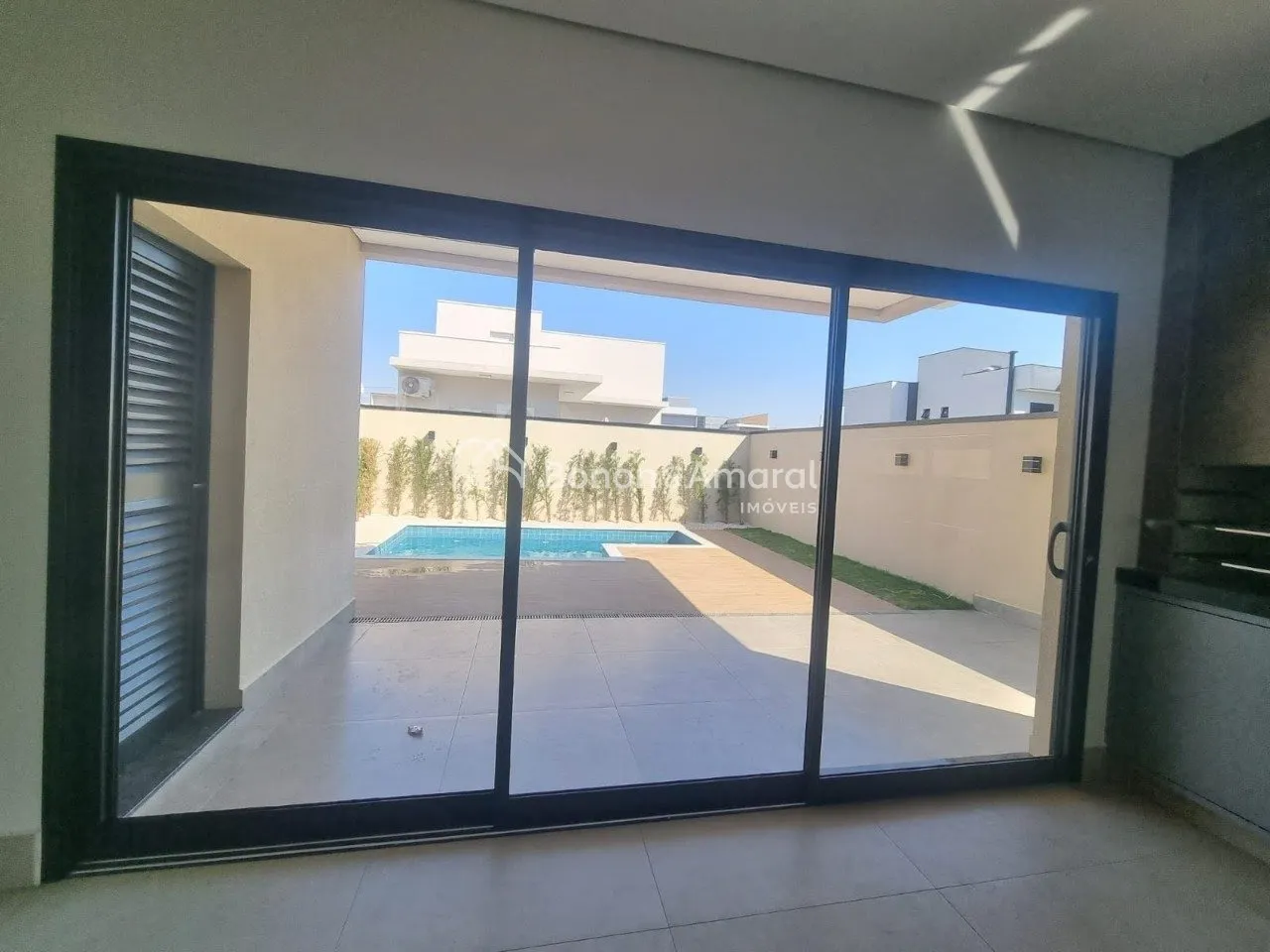 Imagem Casa a venda com Fotovoltaica condomínio Terras da Estância - Paulínia