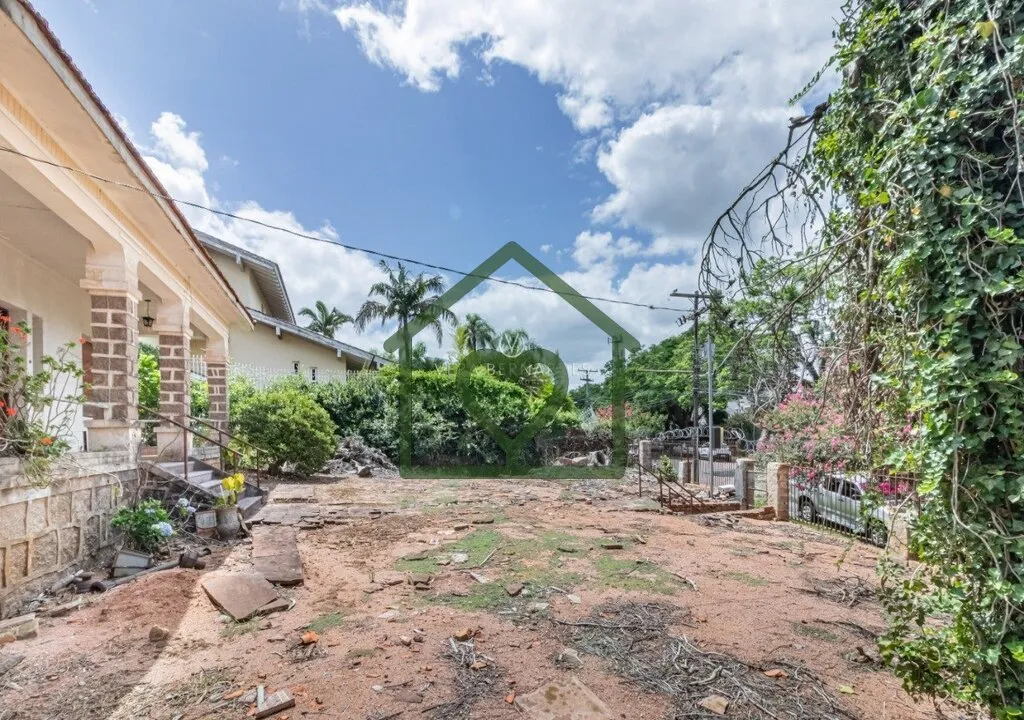 Imagem Vende-se lindo terreno exclusivo com vista para o Guaíba, na parte nobre do bairro Cristal com 1280...