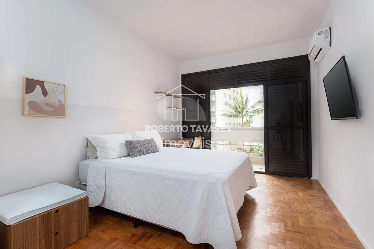 Imagem Apartamento Mobiliado e totalmente Reformado! 145 m2 úteis 5dts e 3 suítes, cozinha aberta para sala - Está a duas quadras da Av. Paulista.