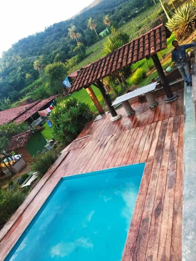 Imagem Vendo Sítio Espetacular em Itatiaiuçu/MG ,com 8.000 m² de área total,