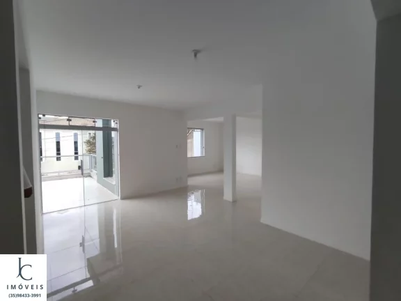 Imagem CASA RESIDENCIAL em SÃO LOURENÇO - MG, Vale dos Pinheiros
