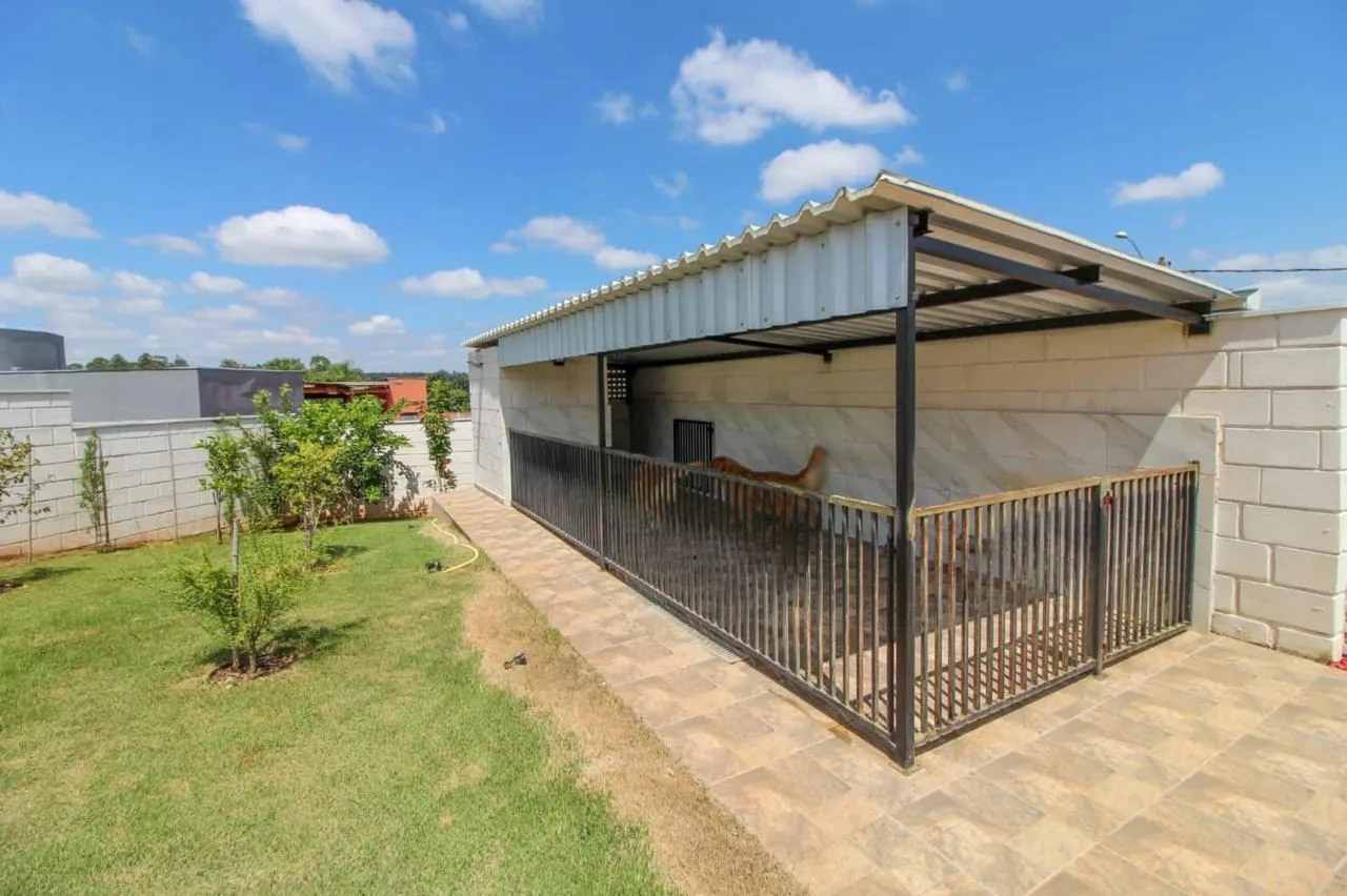 Imagem Casa Alto Padrão para Venda no Condomínio Jardim Solar do Bosque