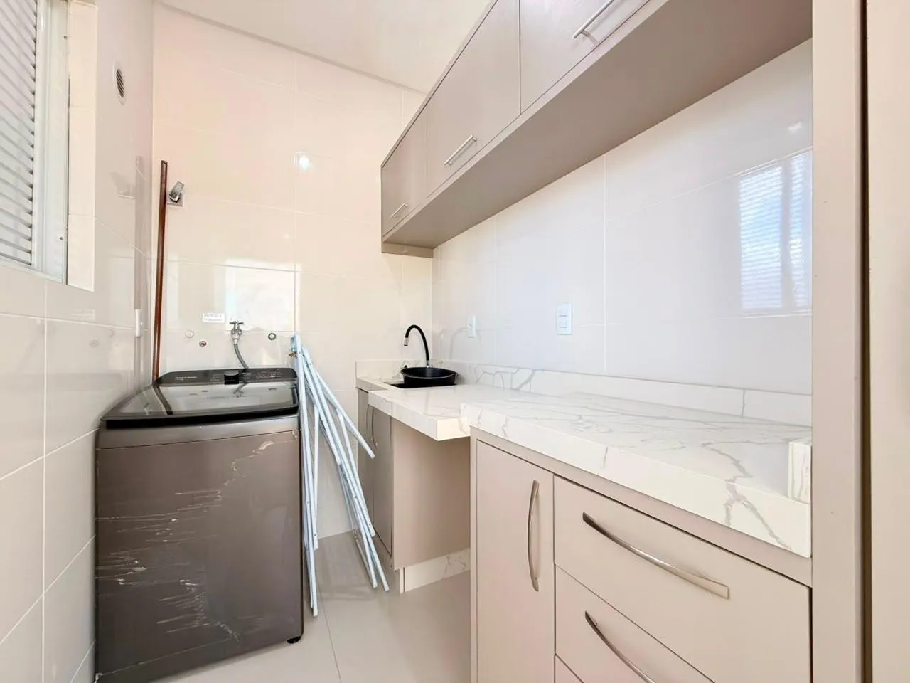 Imagem Apartamento à venda em Itapema, Meia Praia, com 3 quartos, 136m2