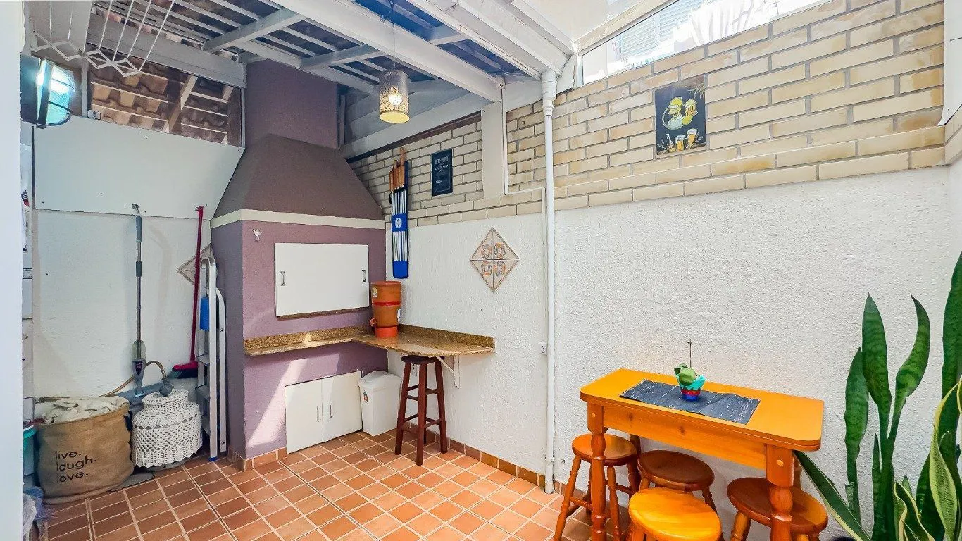 Imagem Casa em Condomínio de 2 dormitórios à venda em Sarandi, Porto Alegre.
