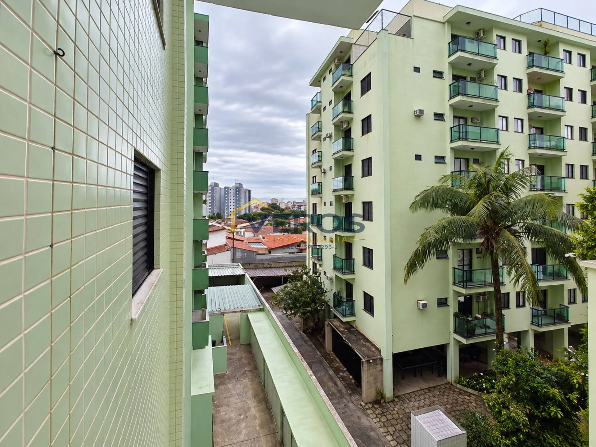 Imagem Apartamento com 2 quartos, sendo 1 suíte a venda na Martim de Sá em Caraguá