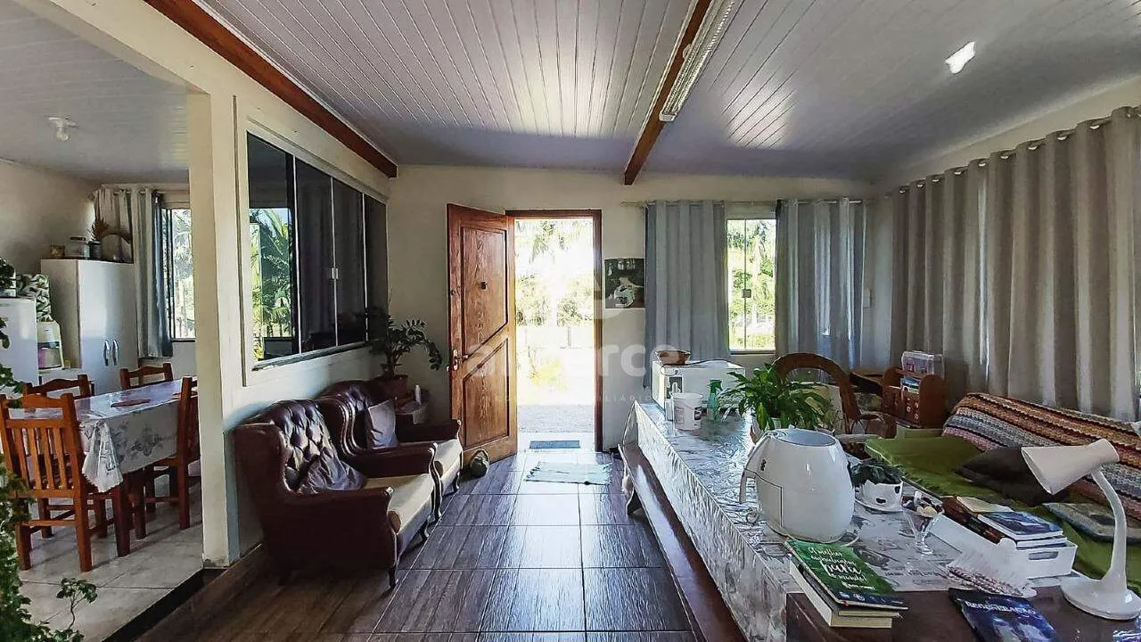 Imagem Sítio à Venda - 3 Dormitórios I Piscina I Churrasqueira I 4.500,00m² I em Três Riachos - Biguaçu/SC